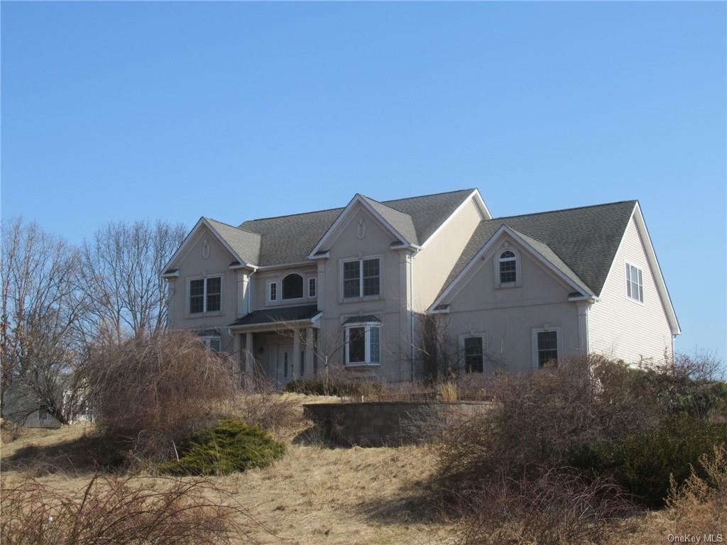 Winston Pl, Marlboro, NY 12542