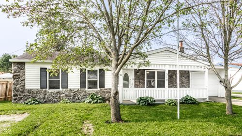 315 Schoolhouse Rd, Franklin, IN, 46131-1132 | Card Image