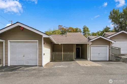 305-901 E Marine View Dr, Everett, WA, 98201-1490 | Card Image