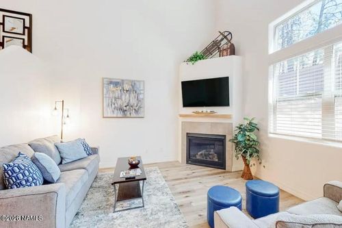 2437 W Mission Timber Cir, Flagstaff, AZ, 86001-0776 | Card Image