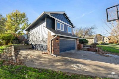 3341 Effingham Street, House other with 5 bedrooms, 2 bathrooms and null parking in Manhattan KS | Image 3