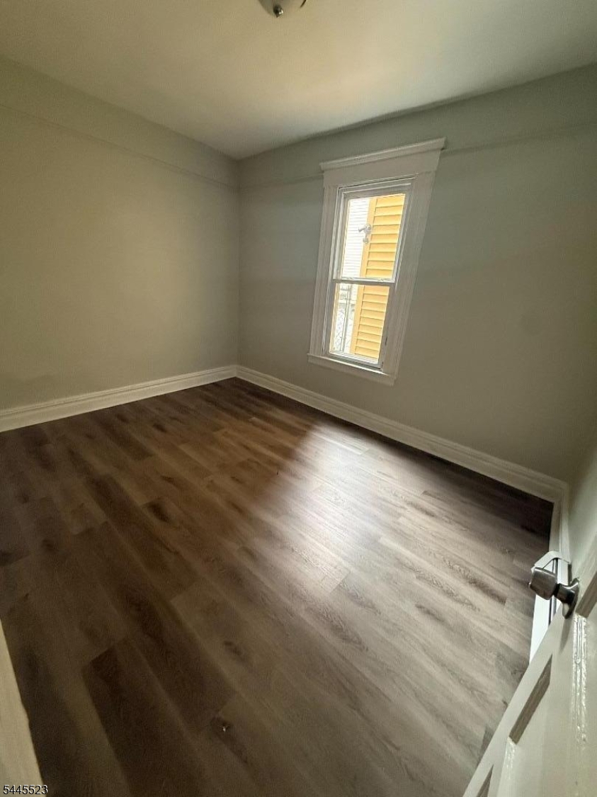 Residential Lease in Newark City 4
