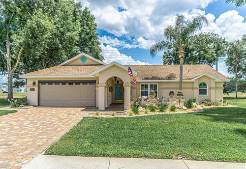 6132 Silver Oaks Dr, ZEPHYRHILLS, FL, 33542-4800 | Card Image