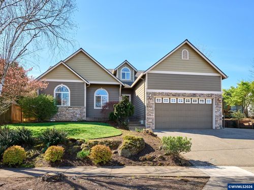 111 Breyonna Wy, Silverton, OR, 97381 | Card Image