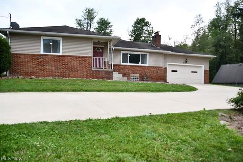 3045 Paradise Avenue, Canfield, OH, 44406 | Card Image
