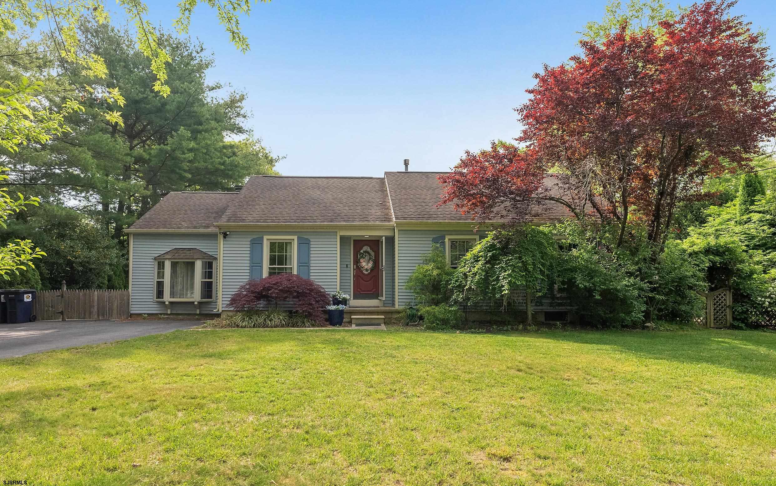 Ridgewood Ave, Galloway, NJ 08205