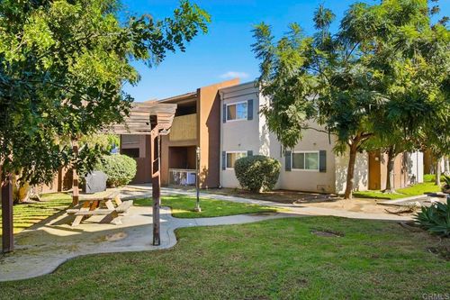 unit-8-550 Graves Ave, El Cajon, CA, 92020-3655 | Card Image