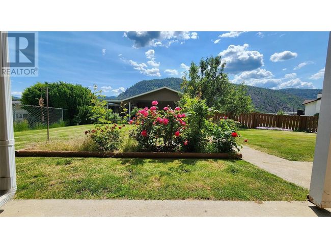 3900 Woodland Dr, House other with 3 bedrooms, 3 bathrooms and 3 parking in Trail BC | Image 37