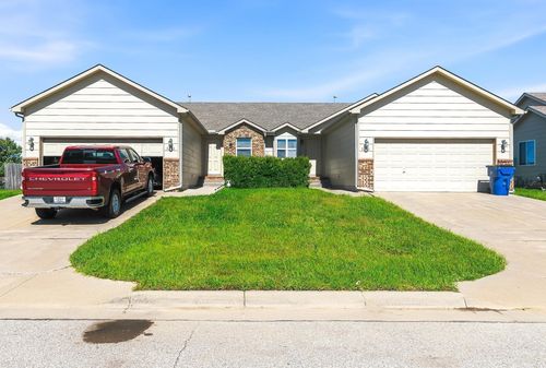 3343 N Governeour Circle, Wichita, KS, 67226 | Card Image