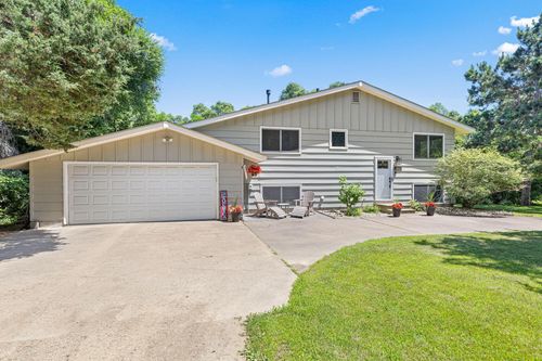 225 Quant Ave N, Lakeland, MN, 55043-9564 | Card Image