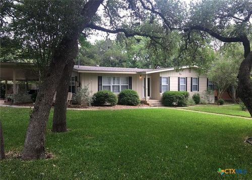 890 Laurel Ln, New Braunfels, TX, 78130-6655 | Card Image