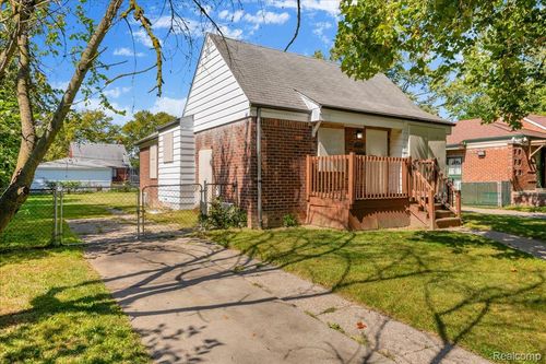 9935 Pierson St, Detroit, MI, 48228-1219 | Card Image