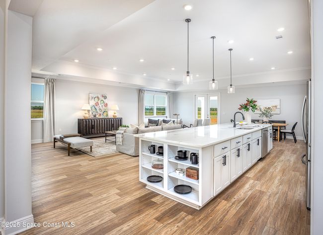 Model home - actual features may vary. | Image 4