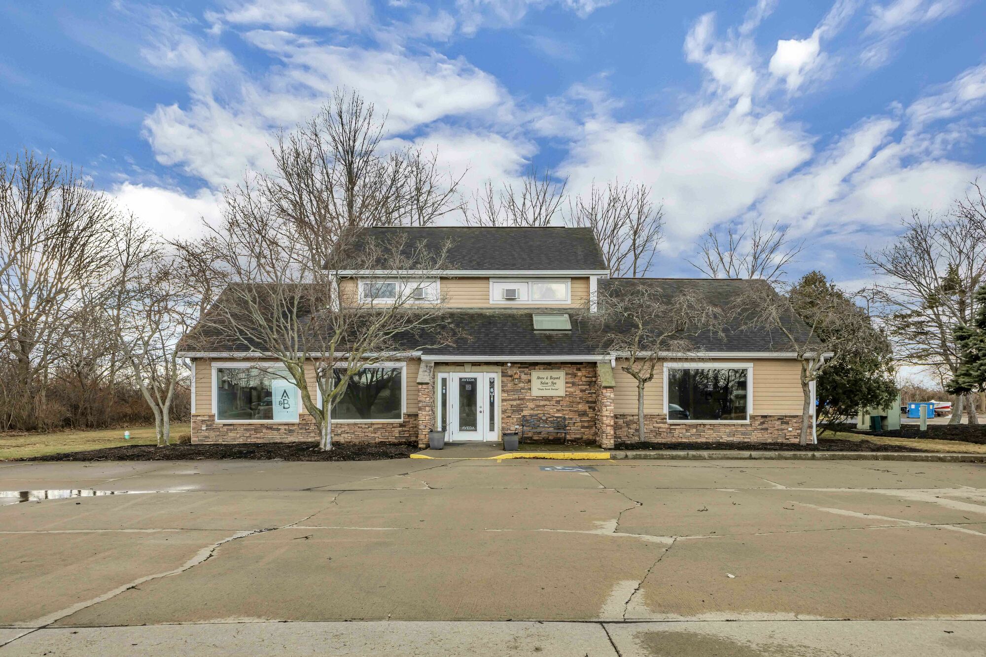 14006 West Lake Rd, Vermilion, OH 44089