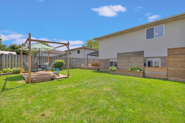 1803 Vicky Cir, House other with 4 bedrooms, 2 bathrooms and 2 parking in Windsor ON | Image 36