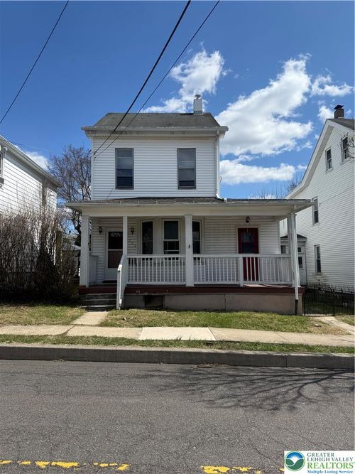 233 S Liberty Street, Orwigsburg, PA, 17961 | Card Image
