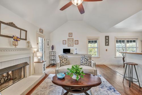 1107 Patterson Dr, Kingston Springs, TN, 37082-8939 | Card Image