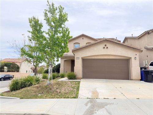 3586 Bur Oak Road, San Bernardino, CA, 92407 | Card Image