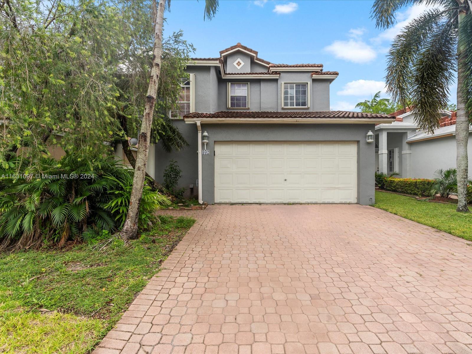 107th Ave, Pembroke Pines, FL 33026