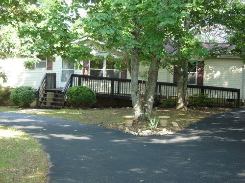 4064 Rucker Rd, Moneta, VA, 24121-4881 | Card Image