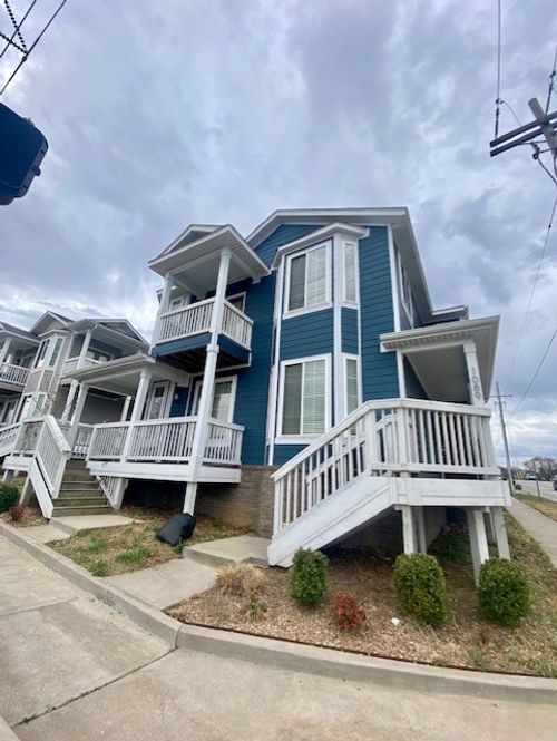 1089 N Leverett Avenue, Fayetteville, AR, 72701 | Card Image