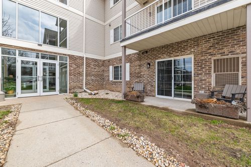 140 W Commerce Blvd, Slinger, WI, 53086-9357 | Card Image