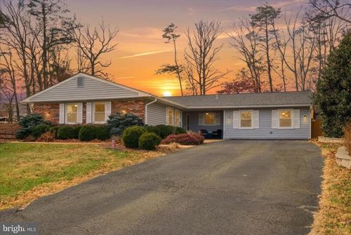 6906 Sprouse Ct, SPRINGFIELD, VA, 22153-1234 | Card Image