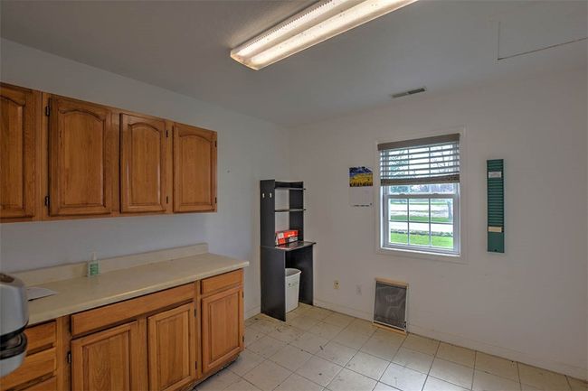 1601 State Highway 128, Home with 0 bedrooms, 2 bathrooms and 20 parking in Bethany IL | Image 16