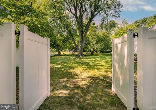 5819 Pine Hill Dr, WHITE MARSH, MD, 21162-1901 | Card Image