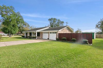 2911 Kelly Street, House other with 3 bedrooms, 2 bathrooms and null parking in Orange TX | Image 2