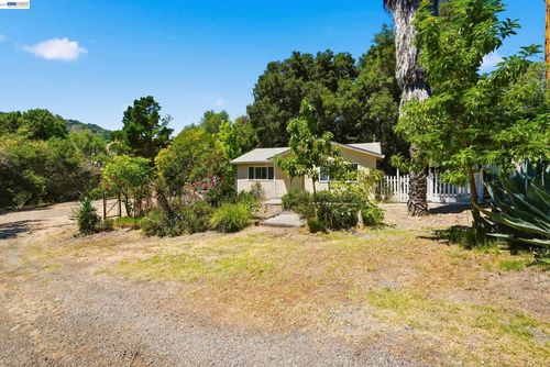 10160 Crow Canyon Rd, Castro Valley, CA, 94552-9500 | Card Image