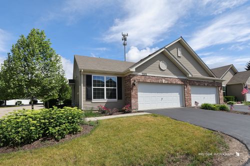 7121 Country Club Hills Dr, Fox Lake, IL, 60020-1014 | Card Image