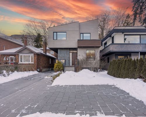 88 S Kingsway, Toronto, ON, M6S3T3 | Card Image