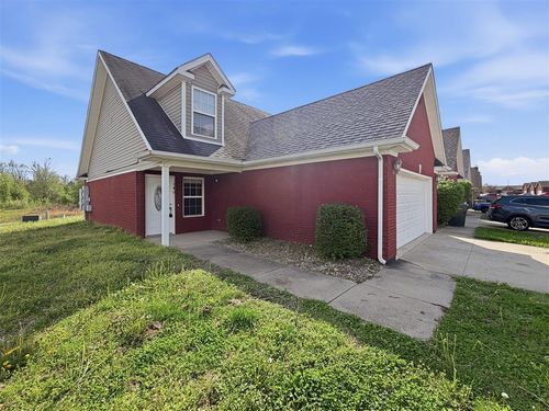 140 Twin Lakes Dr, Vine Grove, KY, 40175-8412 | Card Image