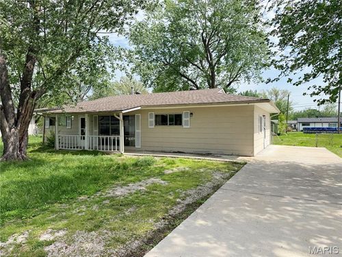 446 Kathryn Dr, Arnold, MO, 63010-1738 | Card Image