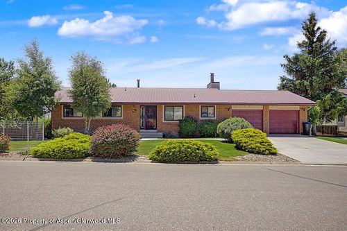 982 Alta Vista Dr, Craig, CO, 81625-3227 | Card Image