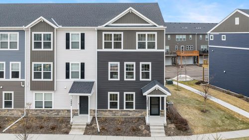 5882 156th St W, Apple Valley, MN, 55124-5537 | Card Image