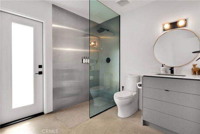 Bathroom 2 | Image 23