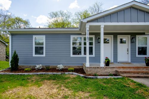 7149 Old Harding Pike, Nashville, TN, 37221-2807 | Card Image