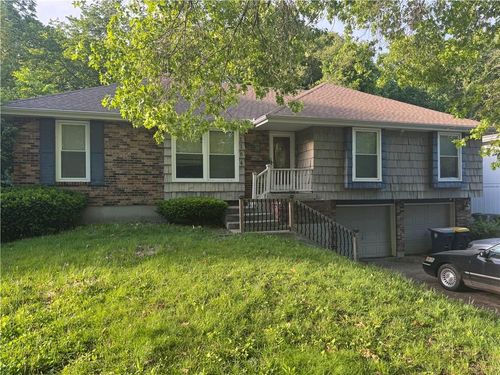 1164 Queens Pl, Kansas City, MO, 64131-3264 | Card Image