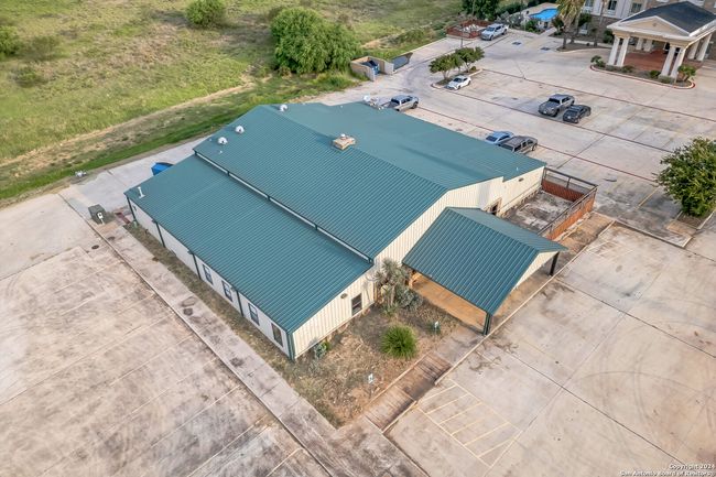 410 S Interstate 35, Home with 0 bedrooms, 0 bathrooms and null parking in Pearsall TX | Image 17