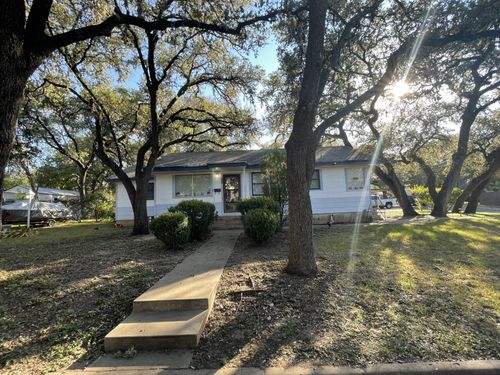811 Herndon Ln, Austin, TX, 78704-5364 | Card Image