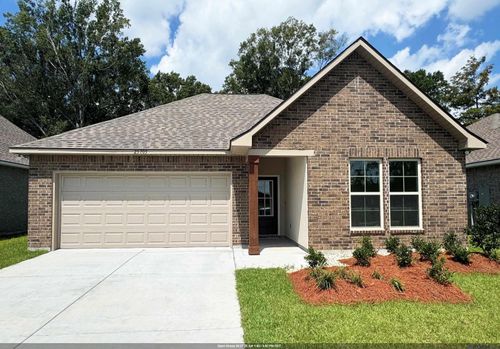 25705 Tarver Dr, Denham Springs, LA, 70726-7075 | Card Image