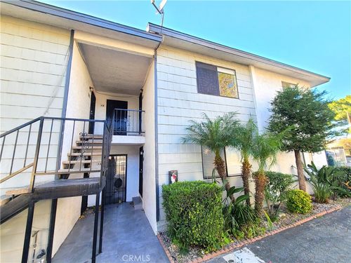 3911 W Ramsey St, Banning, CA, 92220-3515 | Card Image