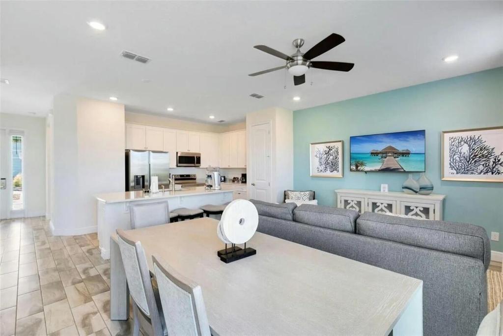 Residential in KISSIMMEE 5