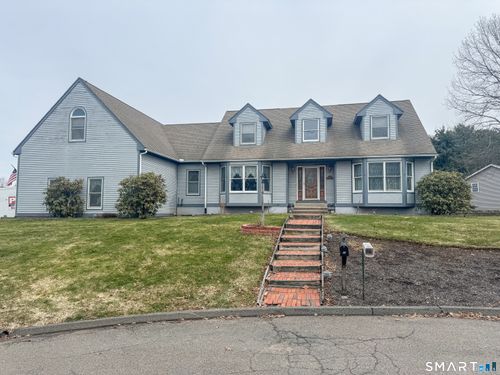10 Boris Ct, Meriden, CT, 06450-8304 | Card Image