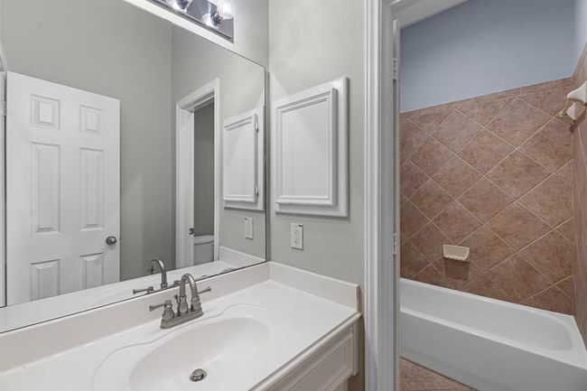 13703 Evening Wind Dr, House other with 4 bedrooms, 3 bathrooms and 2 parking in Pearland TX | Image 41