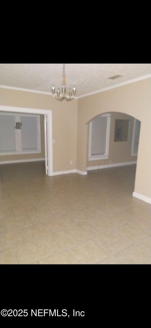 425 W 21st St, Jacksonville, FL, 32206-1903 | Card Image