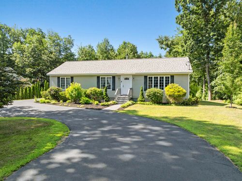 81 Lynnewood Rd, Laconia, NH, 03246-2911 | Card Image