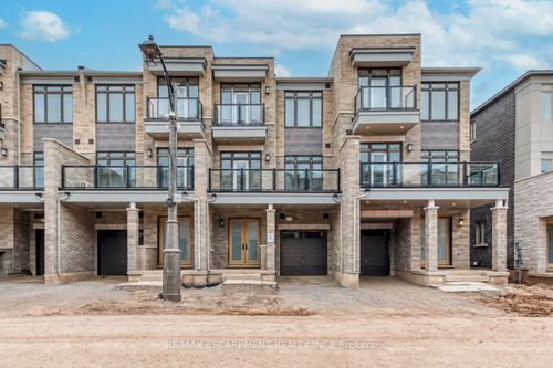 3323 Azam Way, Oakville, ON, L6M5S3 | Card Image